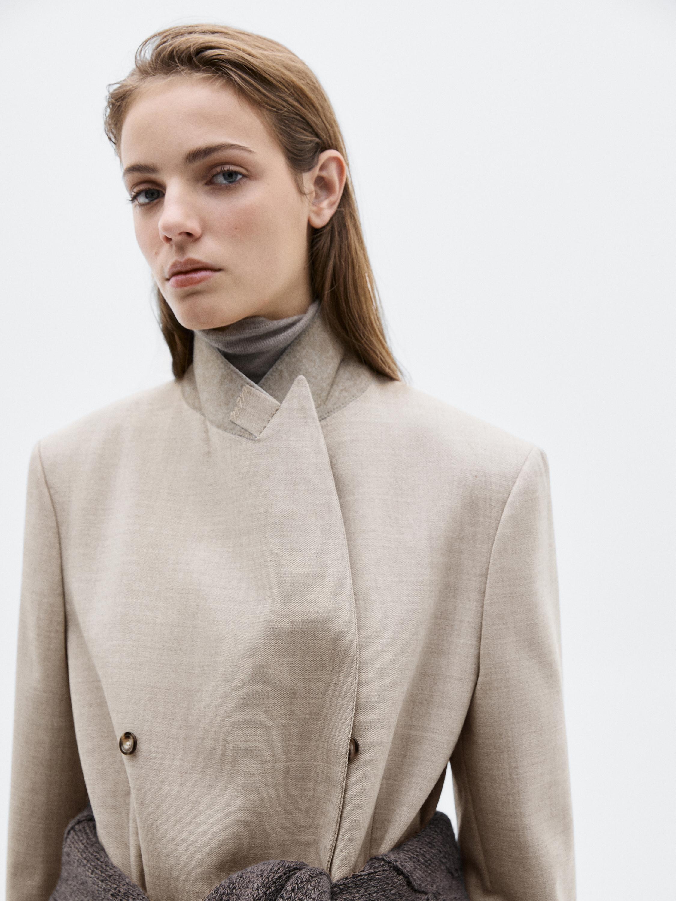 Long 100% wool double-breasted blazer