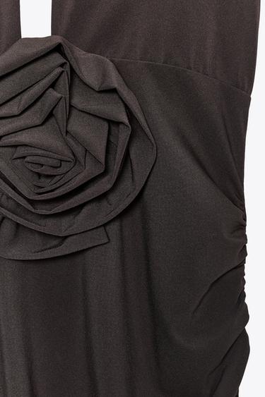 ROBE HALTER FLEUR - Marron foncé de Zara - Image 7