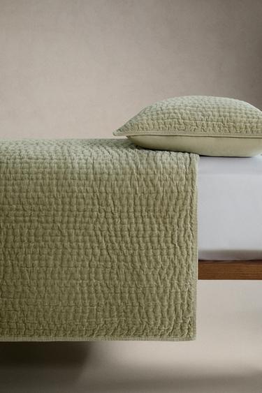 FADED VELVET QUILT - Green by Zara - Image 2