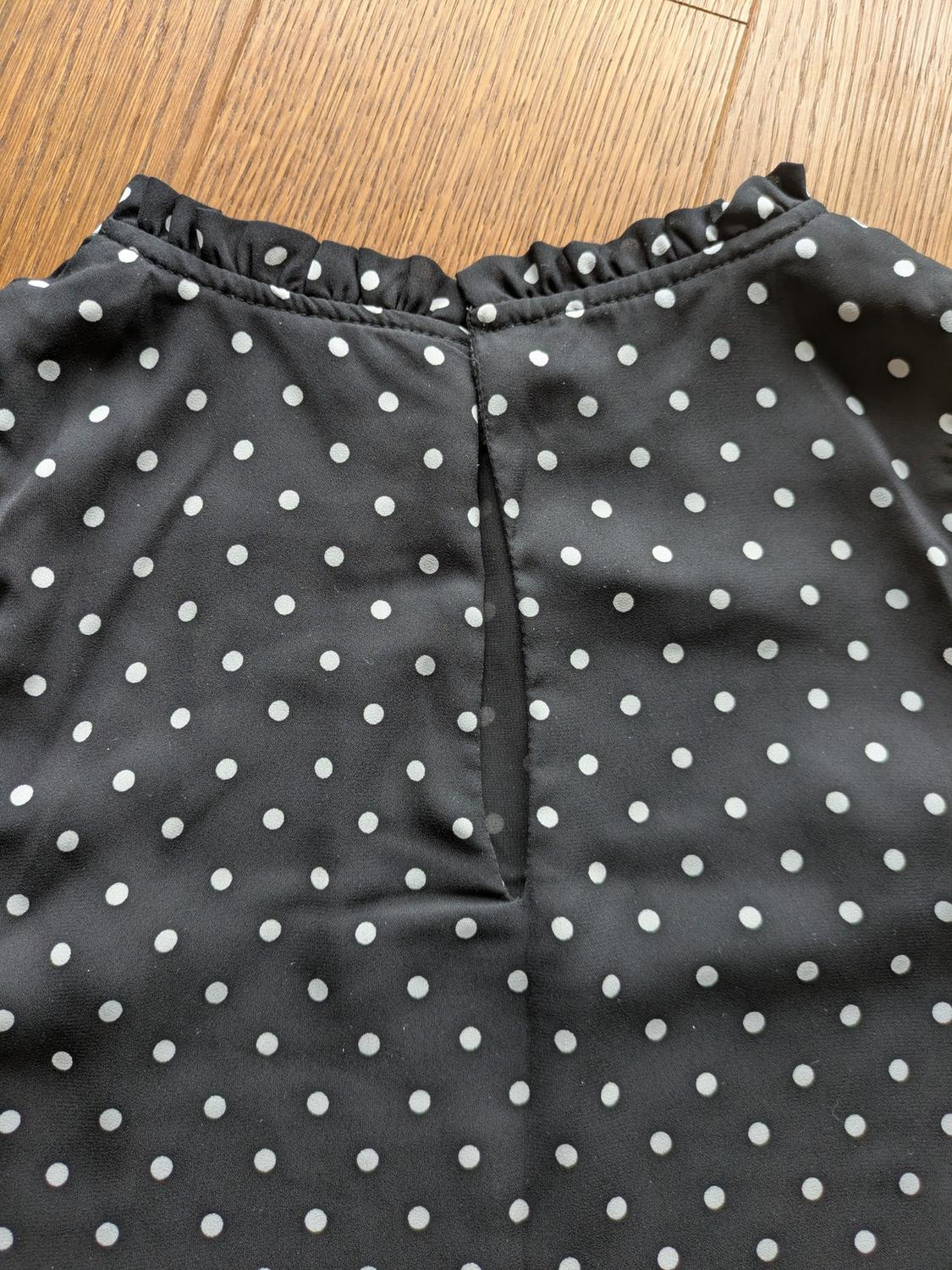 BLACK POLKA DOT COLD SHOULDER MINI DRESS - Image 4