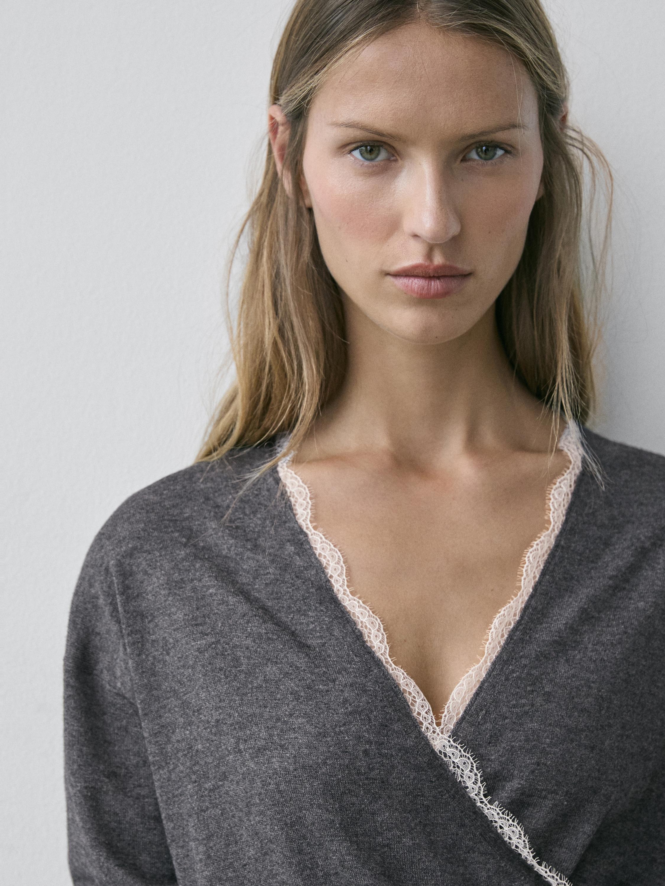 Cardigan en maille croisée avec détails dentelle