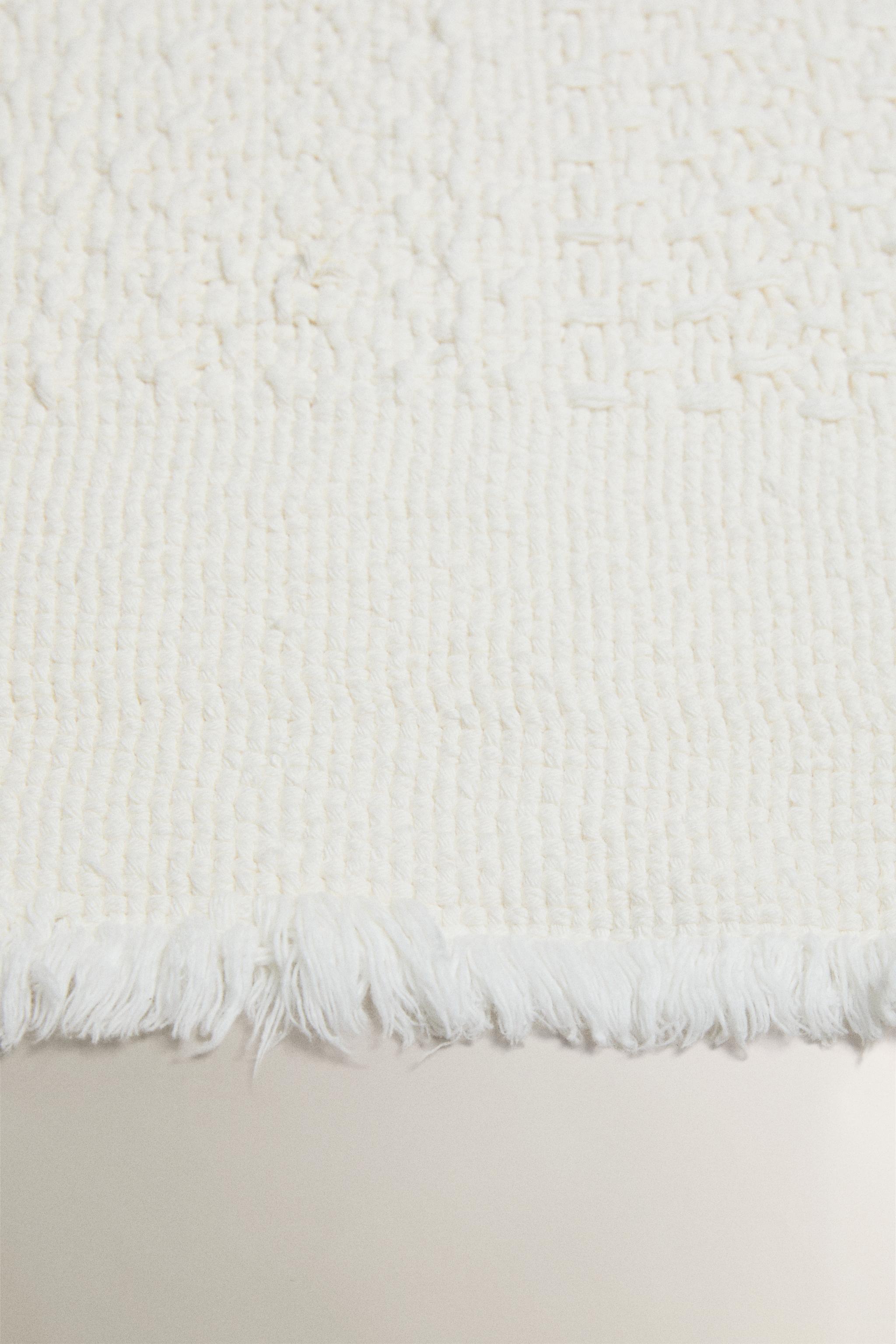 RAW-EDGE BATH MAT — Ivory