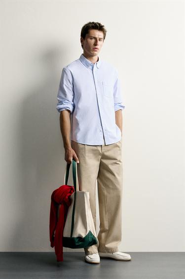 CAMISA REGULAR FIT ESTRUCTURA OXFORD - rayas de Zara