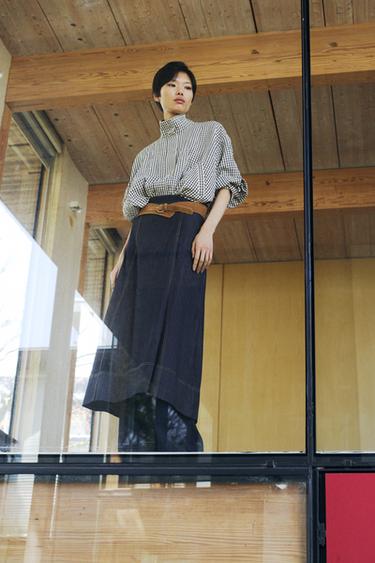 Z1975 ベルト付きミディ丈デニムスカートブルーZaraのZ1975 ベルト付きミディ丈デニムスカート - ブルー 