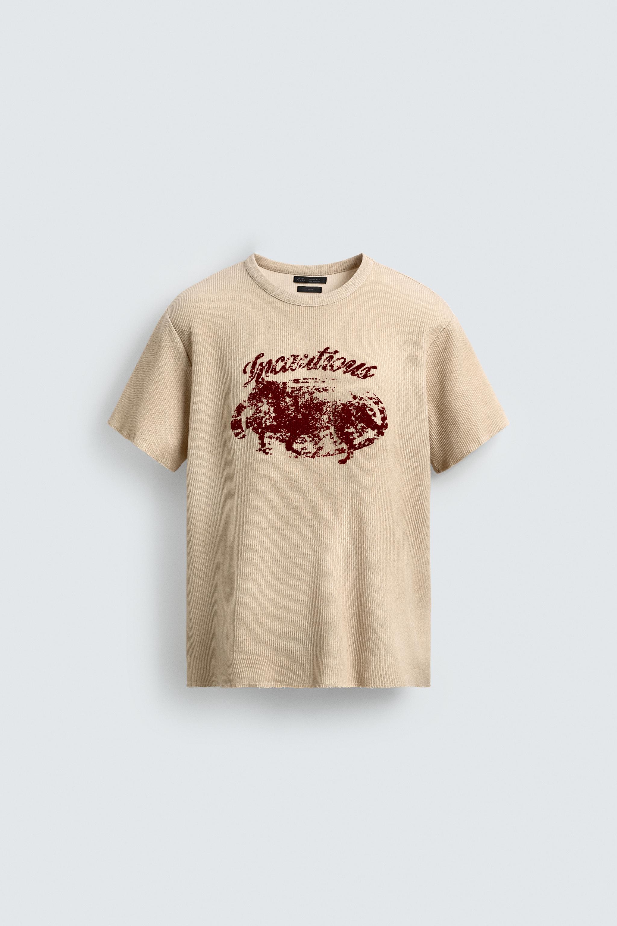 TEXTURED KNIT PRINT T-SHIRT