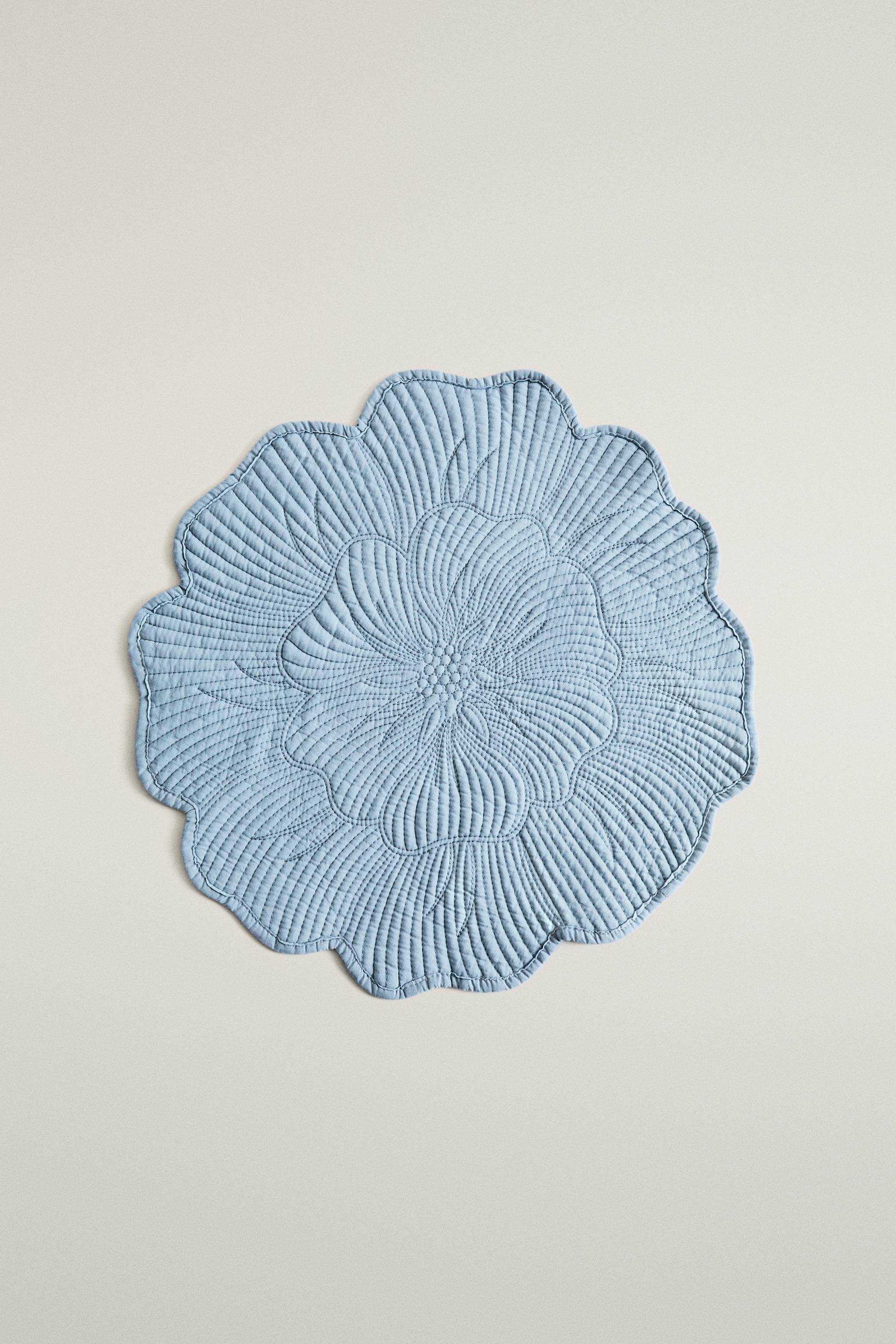 QUILTED FLORAL PLACEMAT