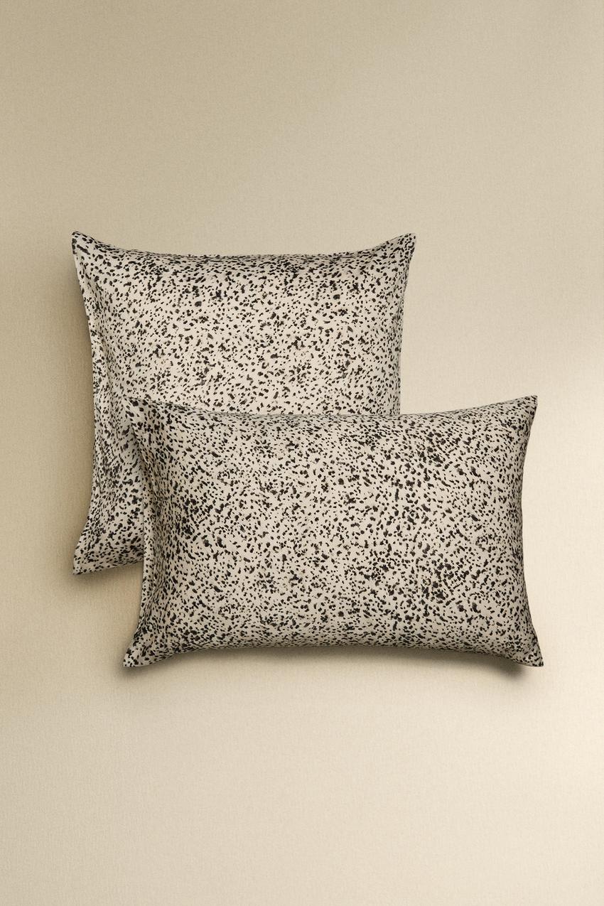 ANIMAL PRINT PILLOWCASE