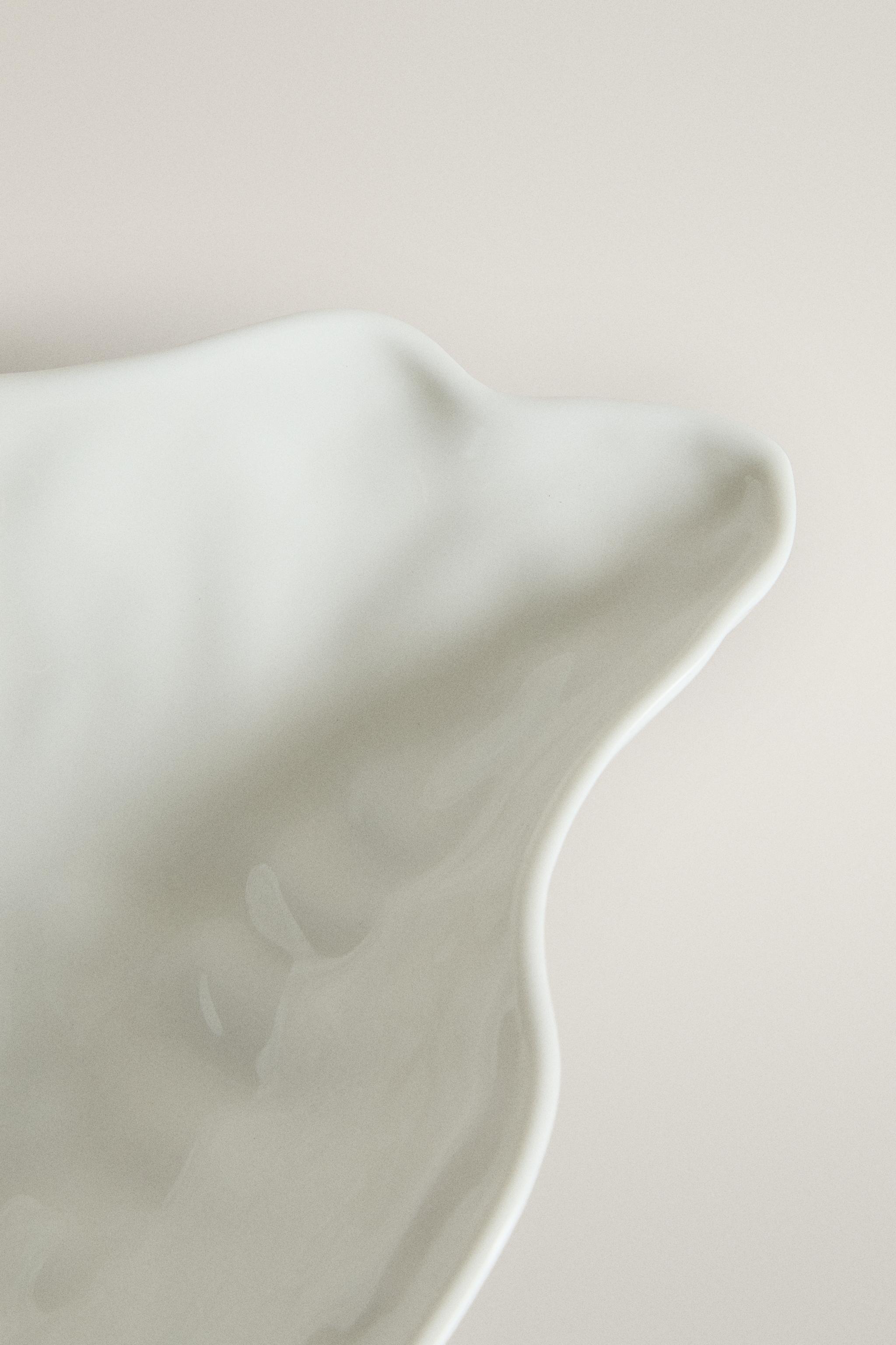 GRAND PLAT COQUILLAGE EN PORCELAINE