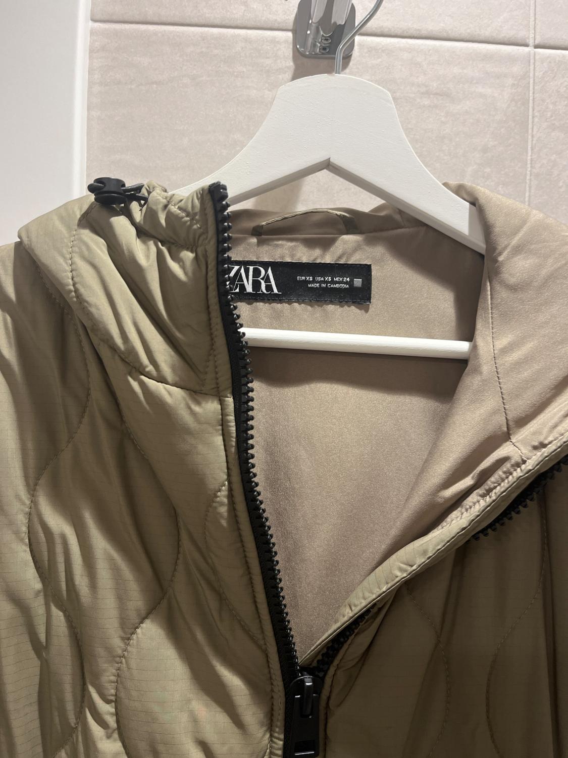 HOODED PUFFER JACKET - Image 2