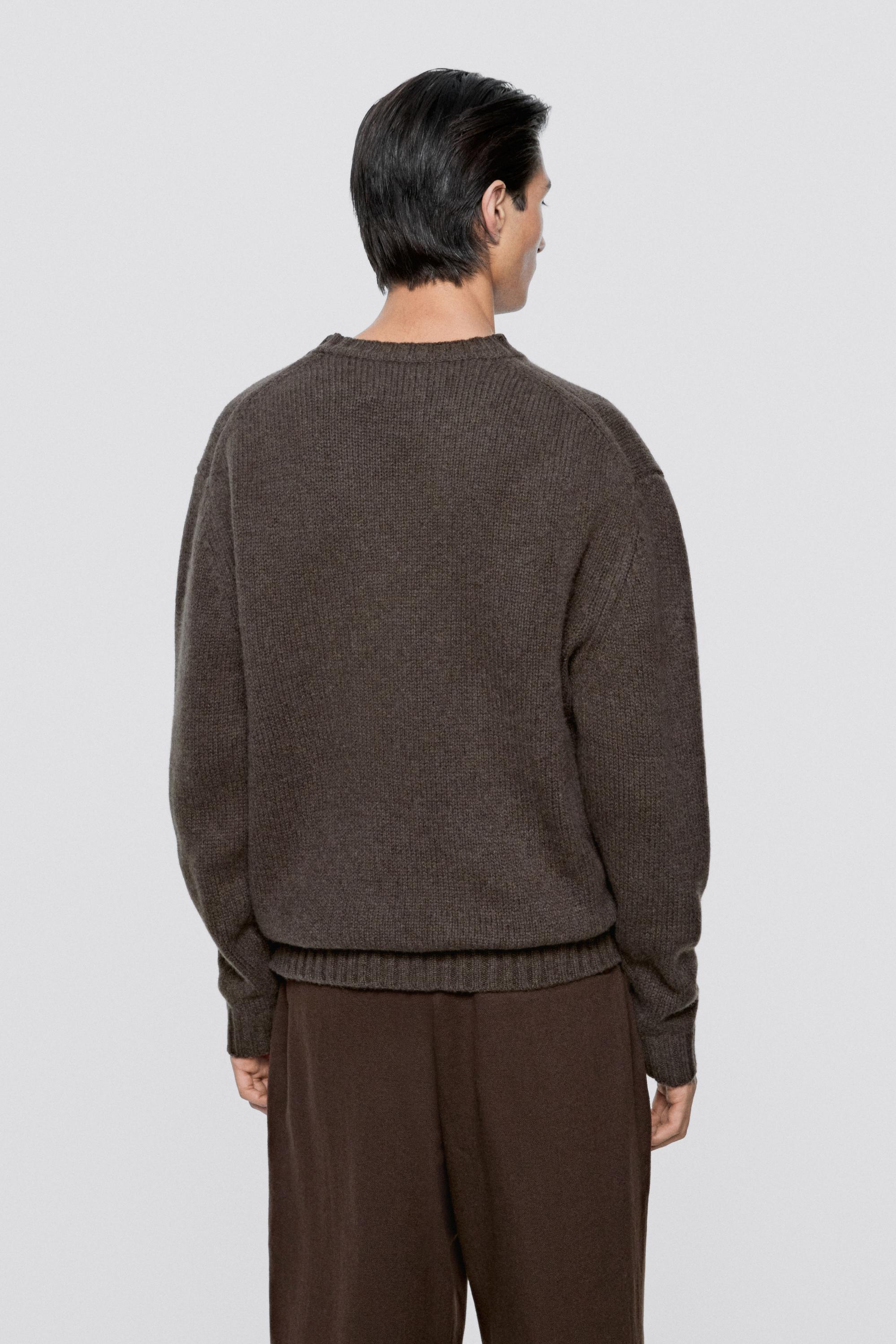 Knit sweater with round neck - LIMITED EDITION