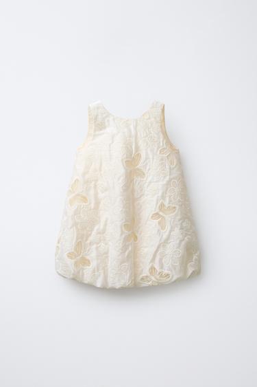 فستان منفوش بتطريز فراشات من التول - خَام by Zara