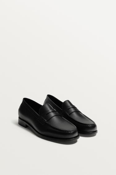 MOCASSINS DE PELL AMB ANTIFAÇ - Negre de Zara