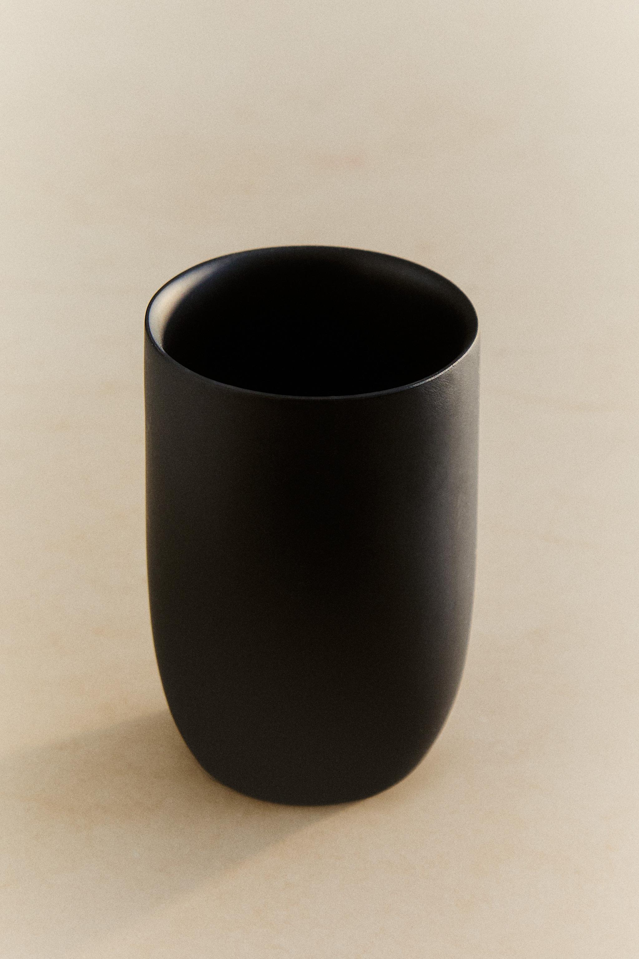 BLACK RESIN TOOTHBRUSH TUMBLER