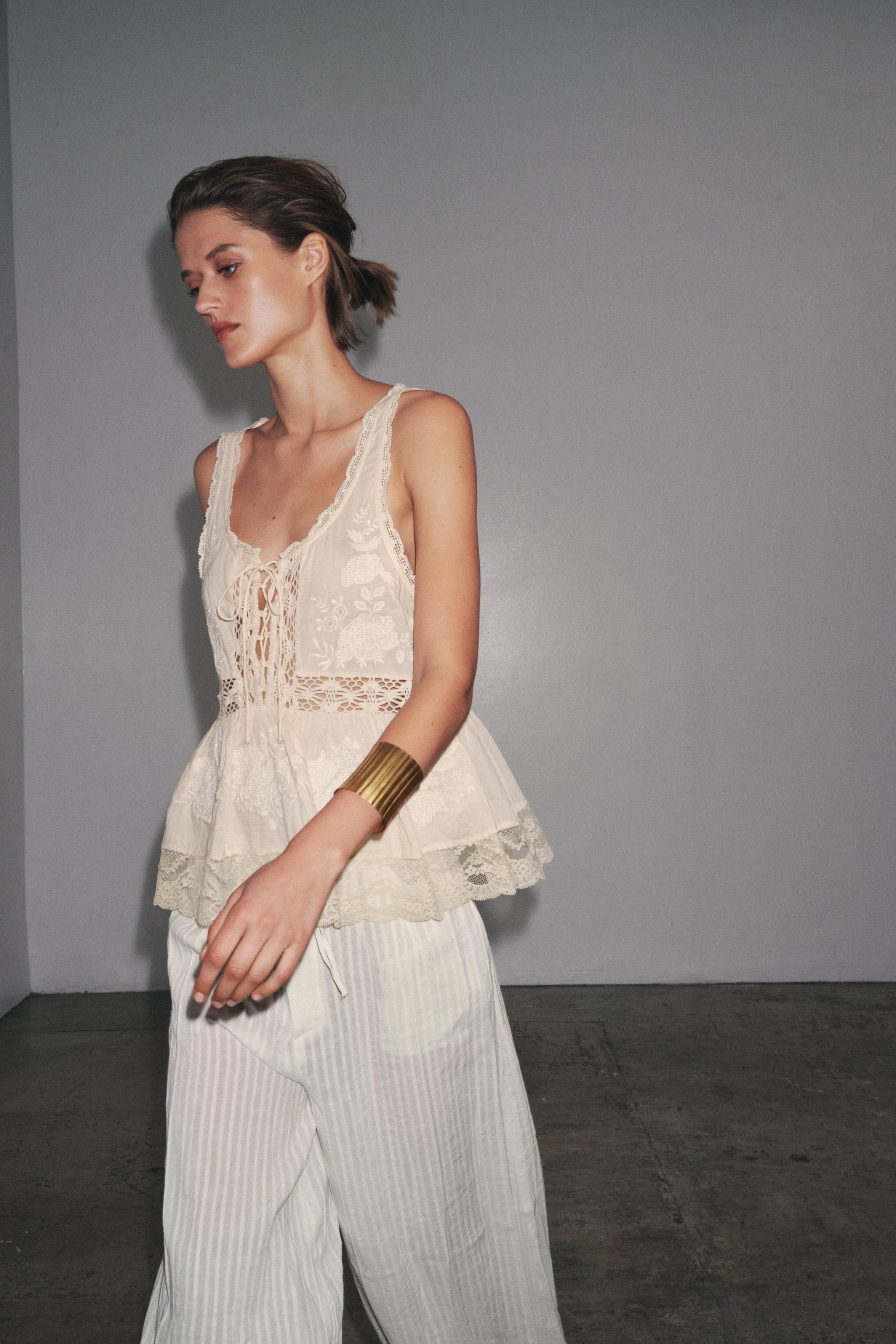 Women's White Tops | ZARA Spain