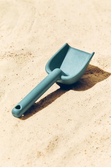 CHILDREN'S TOY BEACH SPADE - Green by Zara