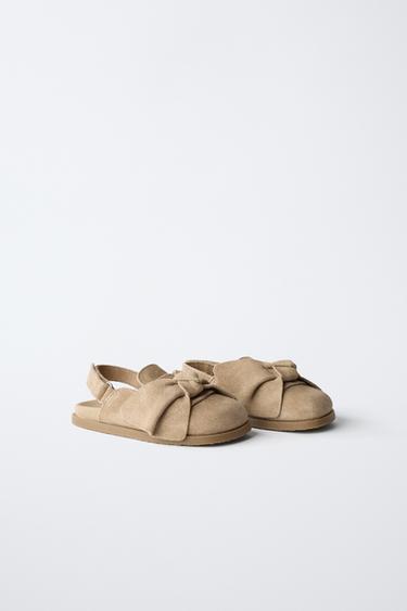 SABOTS AVEC NOEUD EN CUIR - Marron sable de Zara - Image 1