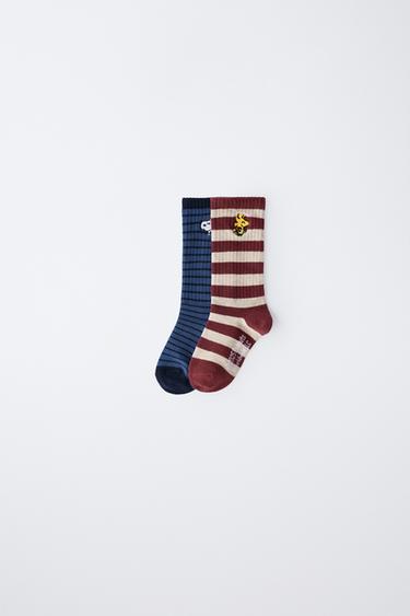PACK DOS CALCETINES LARGOS RAYAS SNOOPY PEANUTS™ - rayas de Zara