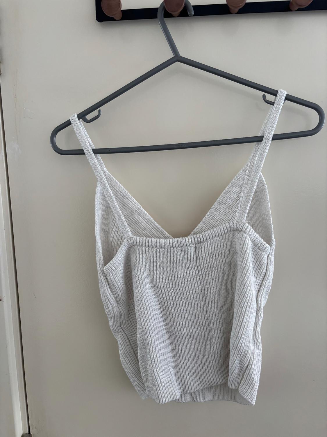 KNITTED VEST - Image 2