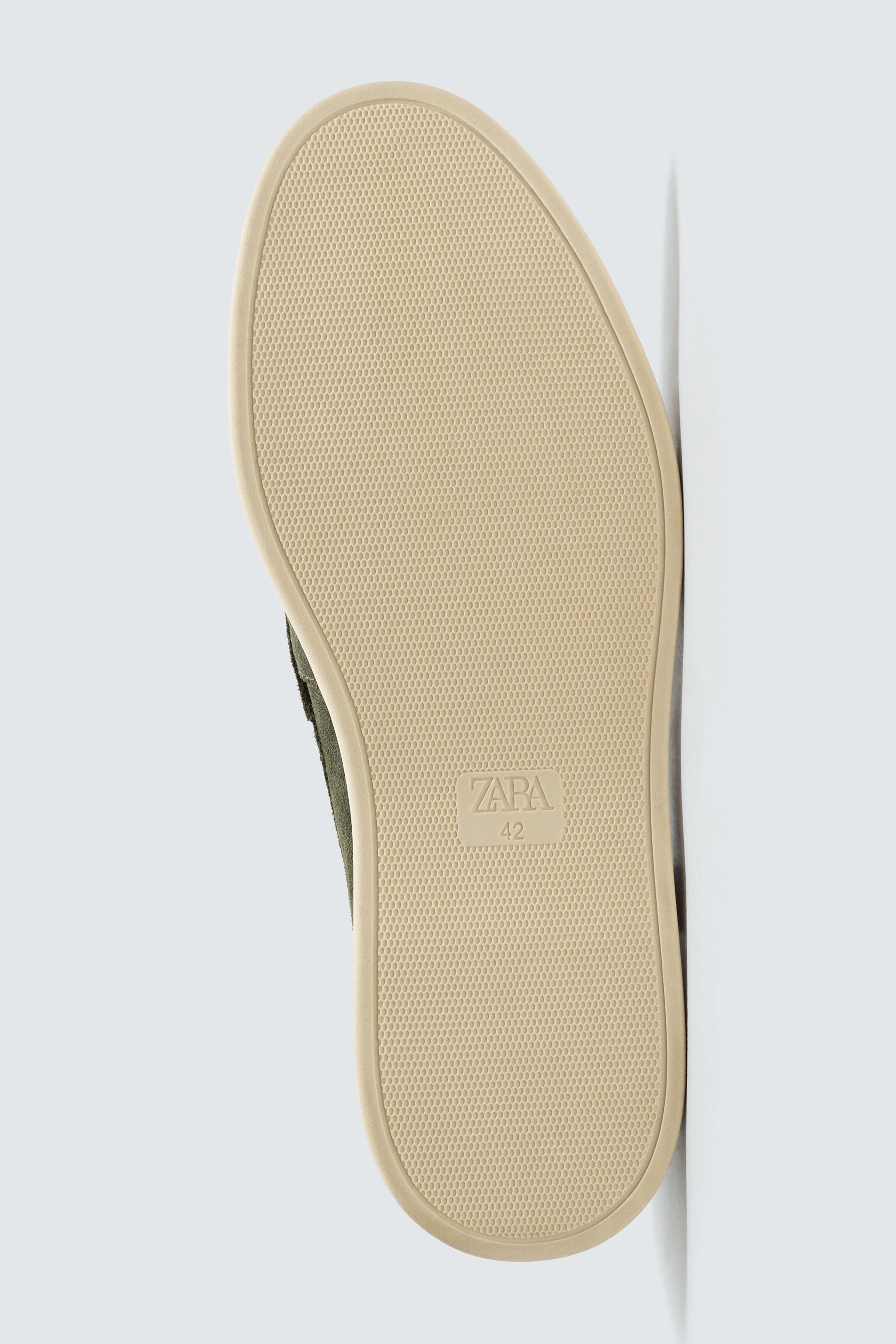 CASUAL LEATHER LOAFERS