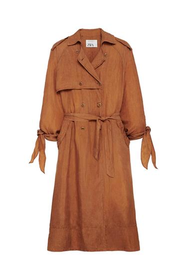 Long brown coat with belt and buttons, sleeves with tie. Visible label with the text "ZARA" on the inside of the neck.