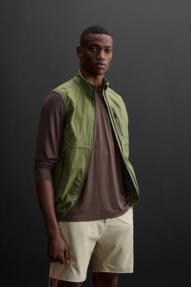 LIGHTWEIGHT TECHNICAL GILET - Green by Zara - Image 1