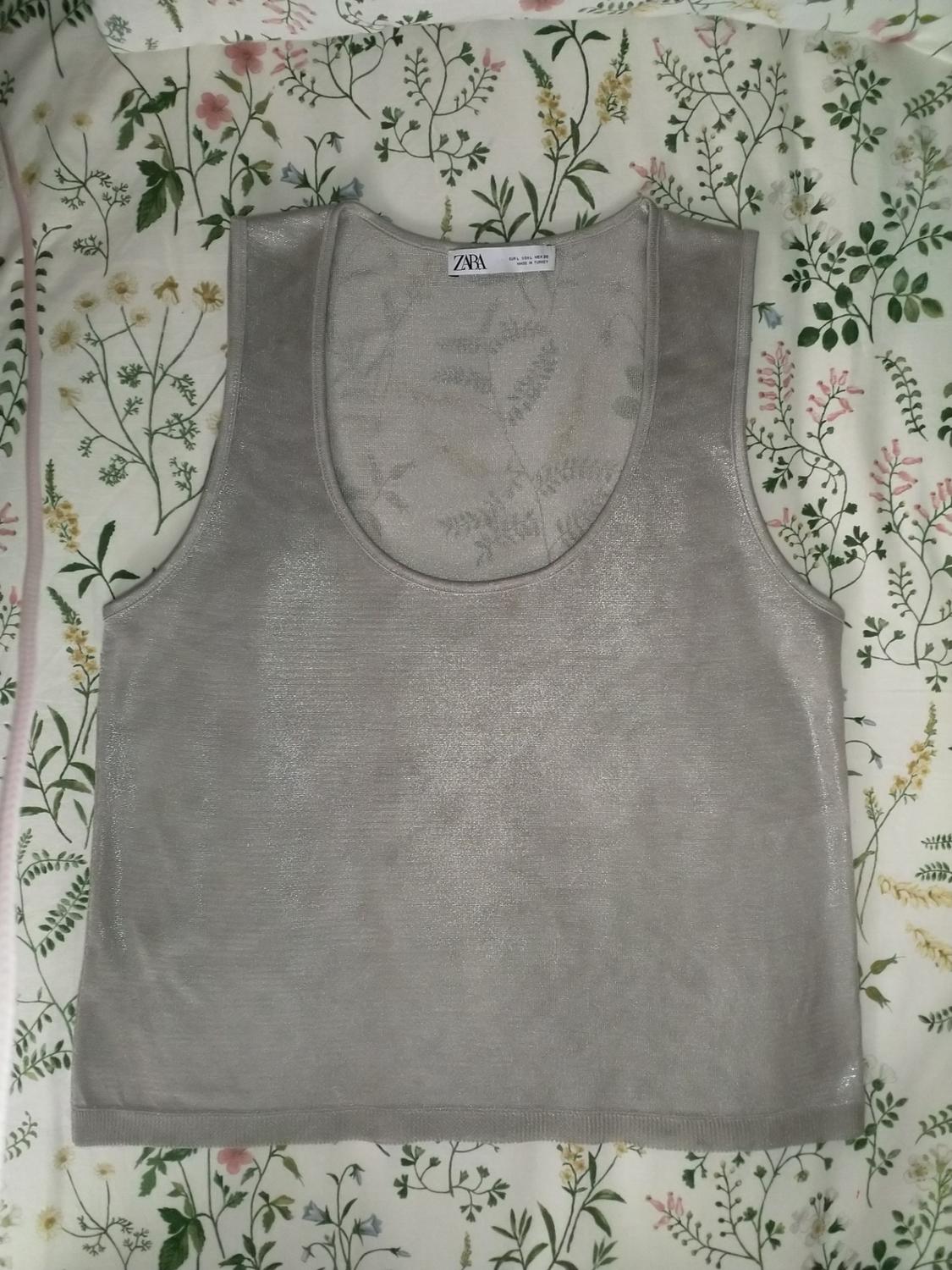 METALLIC KNIT TOP