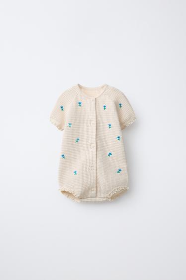 Zara EMBROIDERED FLORAL TEXTURED ROMPER WITH LACE TRIM - Ecru