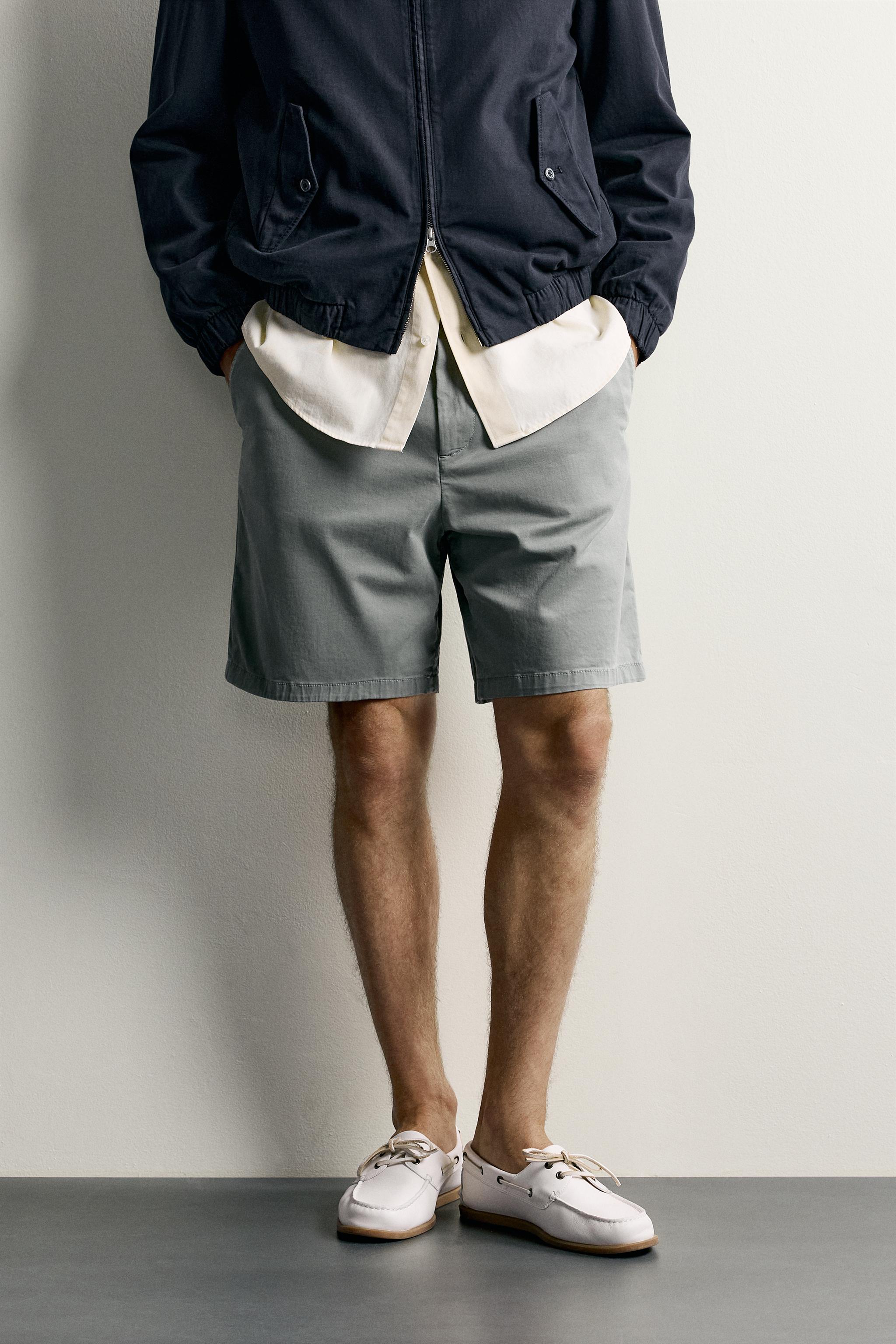 REGULAR FIT CHINO BERMUDA SHORTS — Washed green