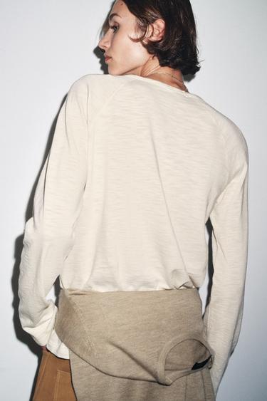 T-SHIRT MANCHES RAGLAN EN COTON - Sable / Chiné de Zara - Image 2