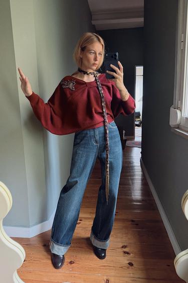 ASYMMETRIC RHINESTONE KNIT JUMPER - Burgundy by Zara