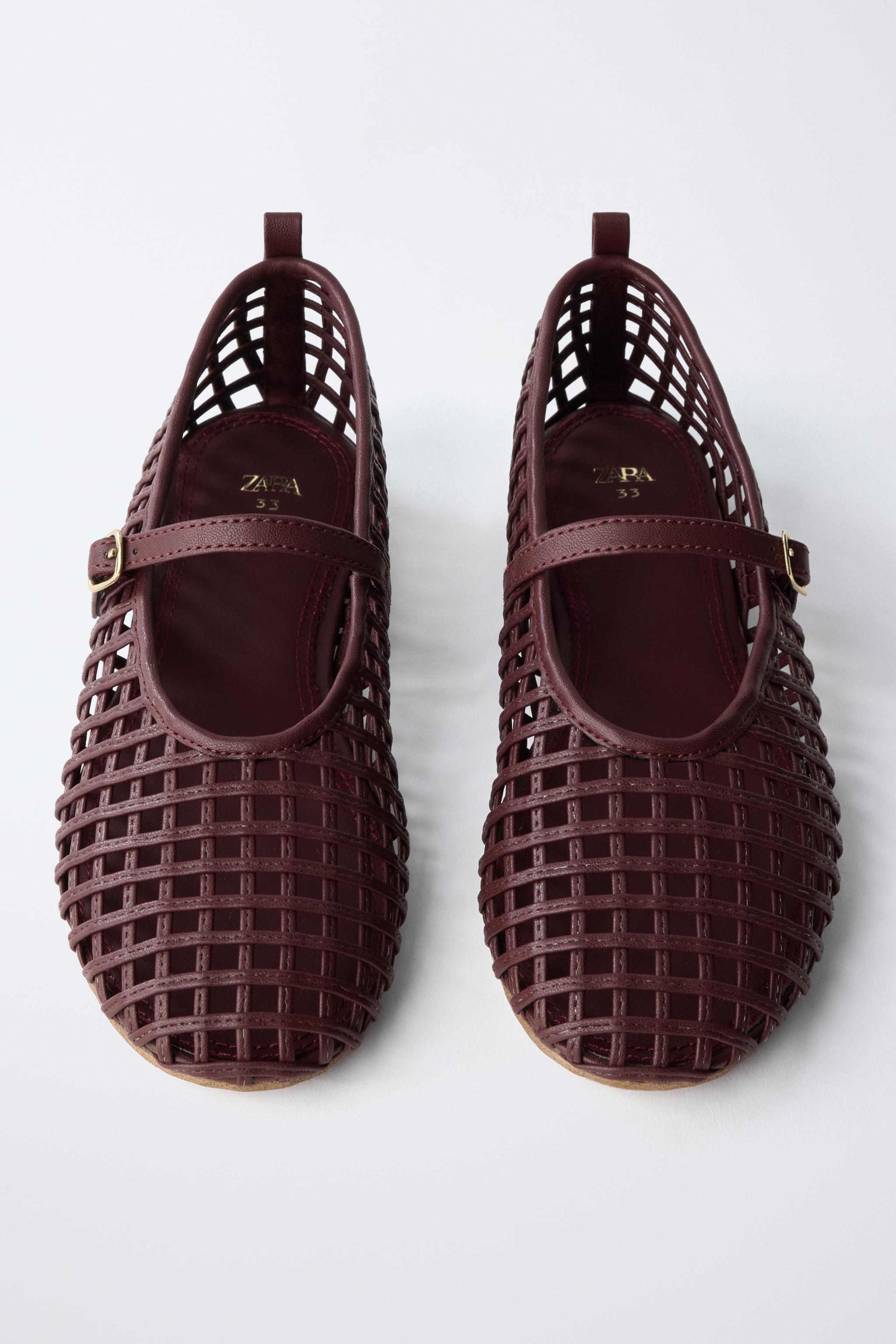 CUT-OUT BALLET FLATS