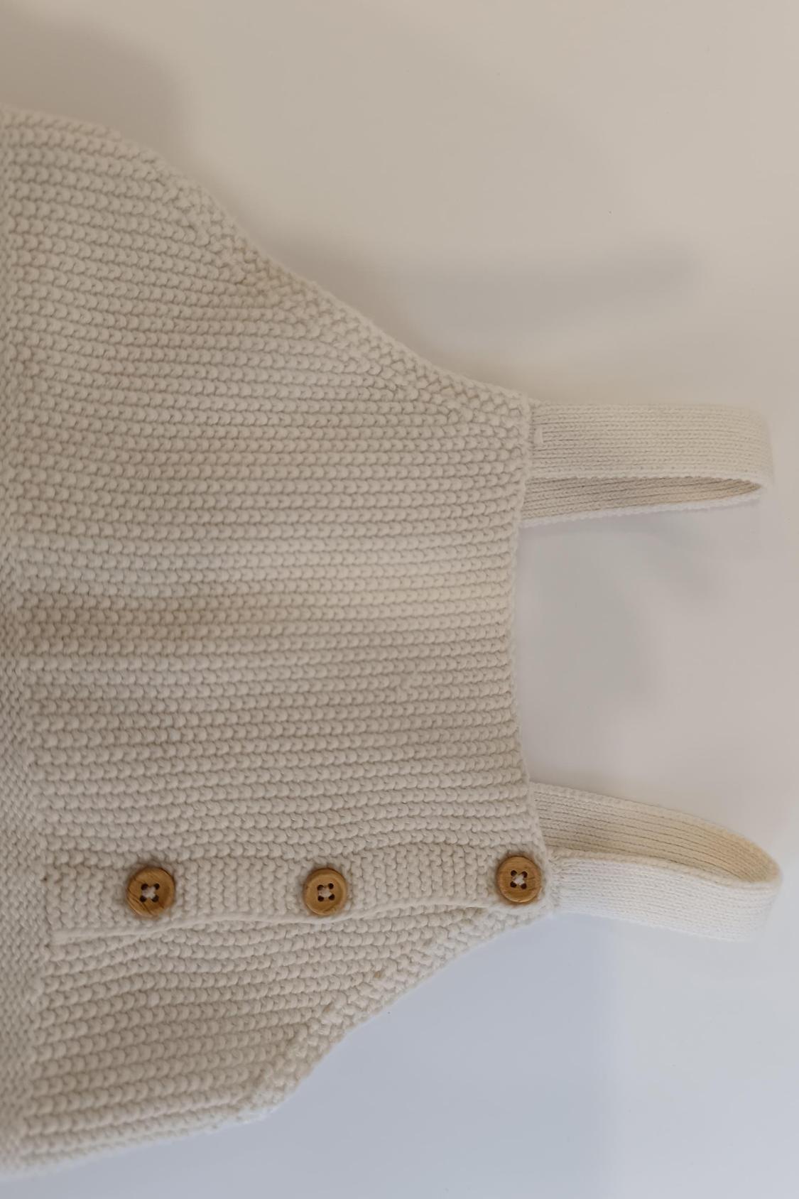 PETO DE PUNTO CON DETALLE DE BOTONES. - Image 2