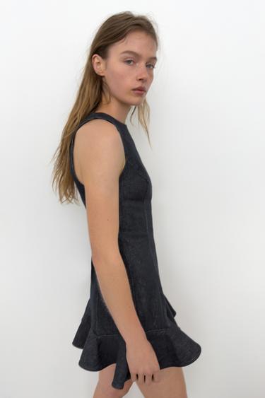 VESTIDO DENIM TRF VOLANTE - Índigo oscuro de Zara