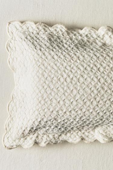 CHILDREN'S MINI WAFFLE TEXTURE CUSHION COVER - Ecru by Zara - Image 6