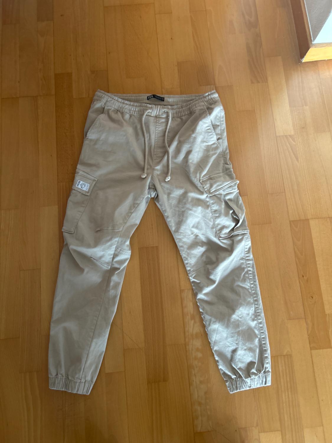 CARGO TROUSERS