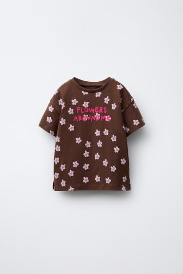 CAMISETA ESTAMPADO TEXTO - Chocolate de Zara