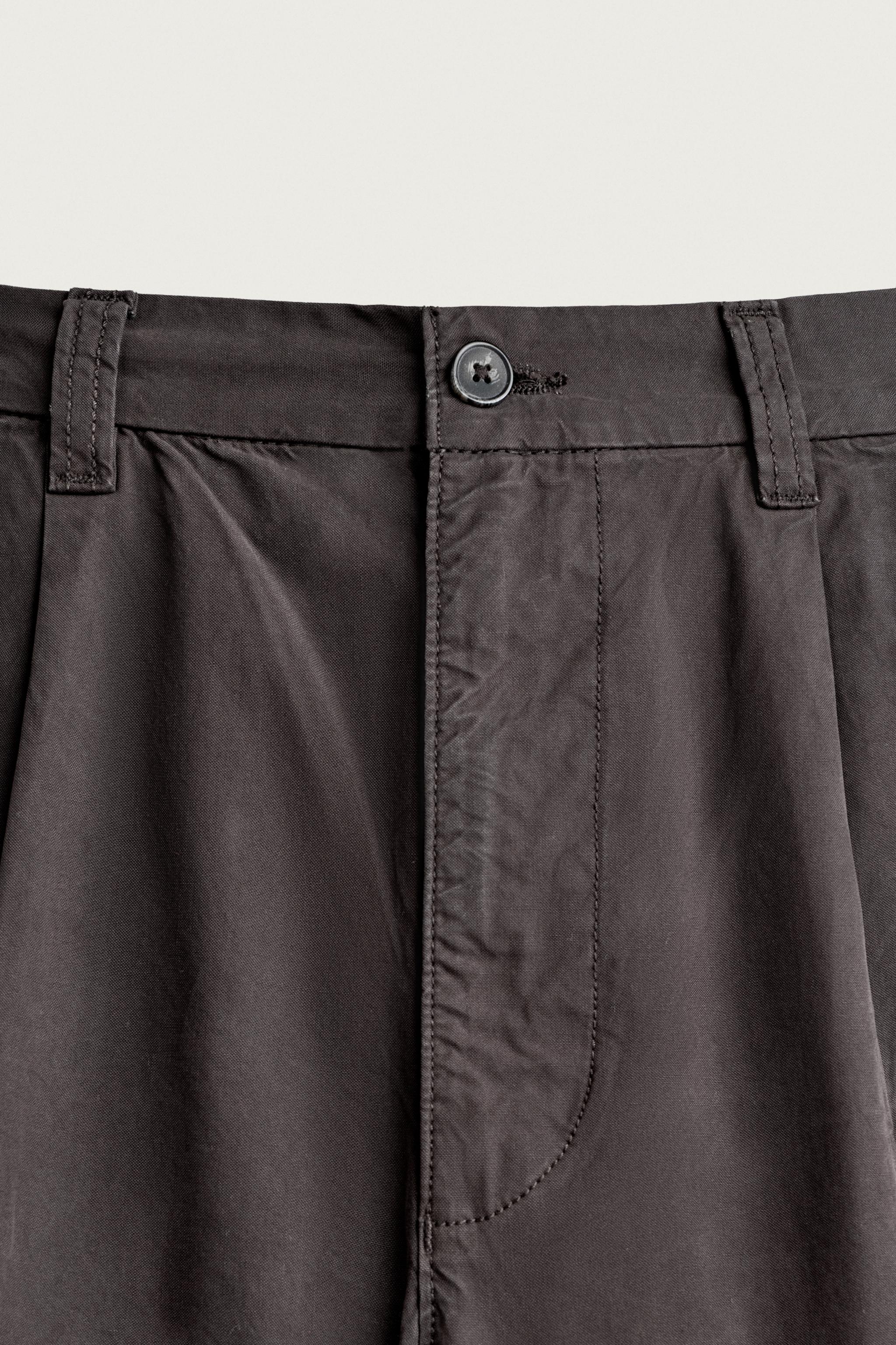 PANTALON CHINO RELAXED FIT PLIS