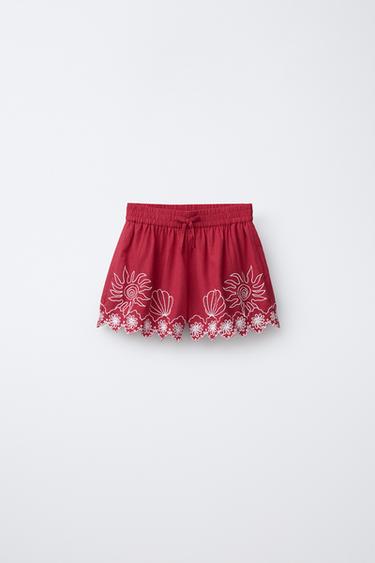 Zara EMBROIDERED DETAIL SHORTS - Red