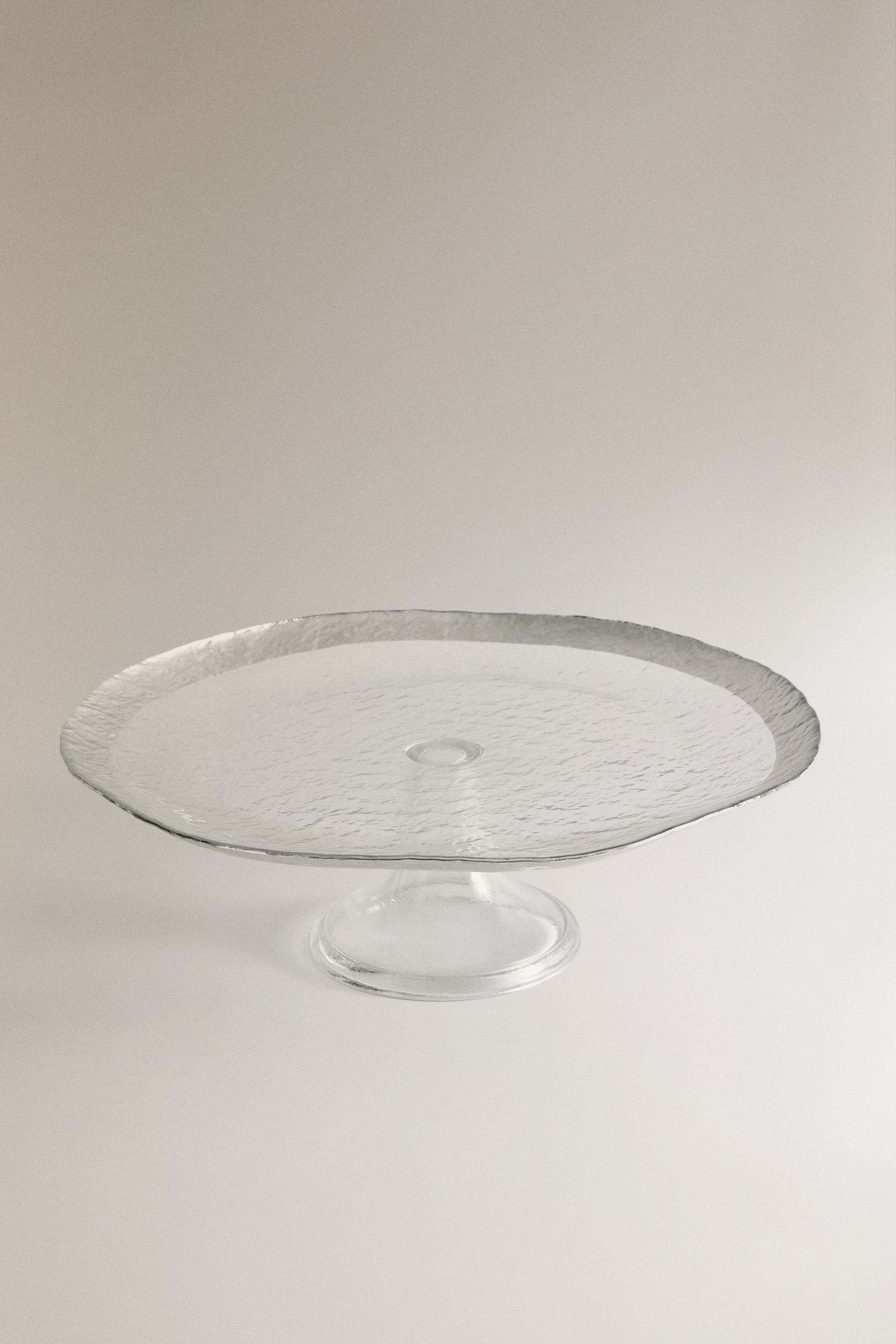 RAISED DESIGN GLASS SERVING DISH WITH SILVER RIM — Silver