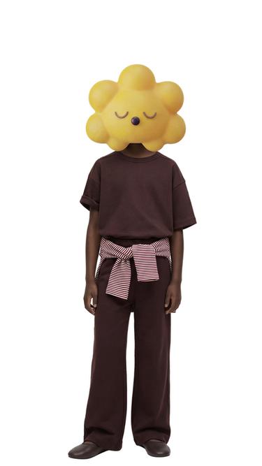 تيشرت بيزك انترلوك - بني الخاص بـ Zara