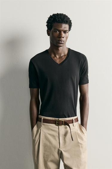 BASIC V-NECK T-SHIRT - Black by Zara