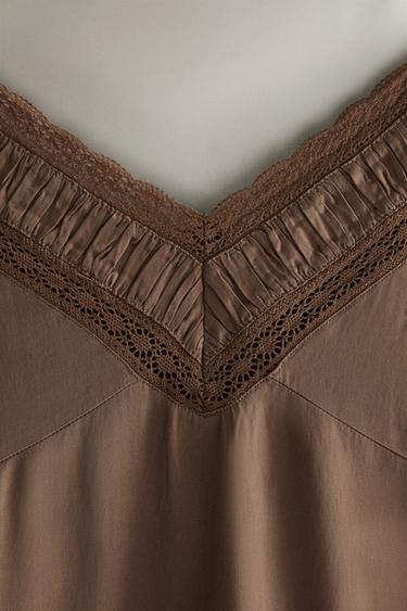 CHEMISE DE NUIT SATIN FRONCÉE - Marron de Zara - Image 3