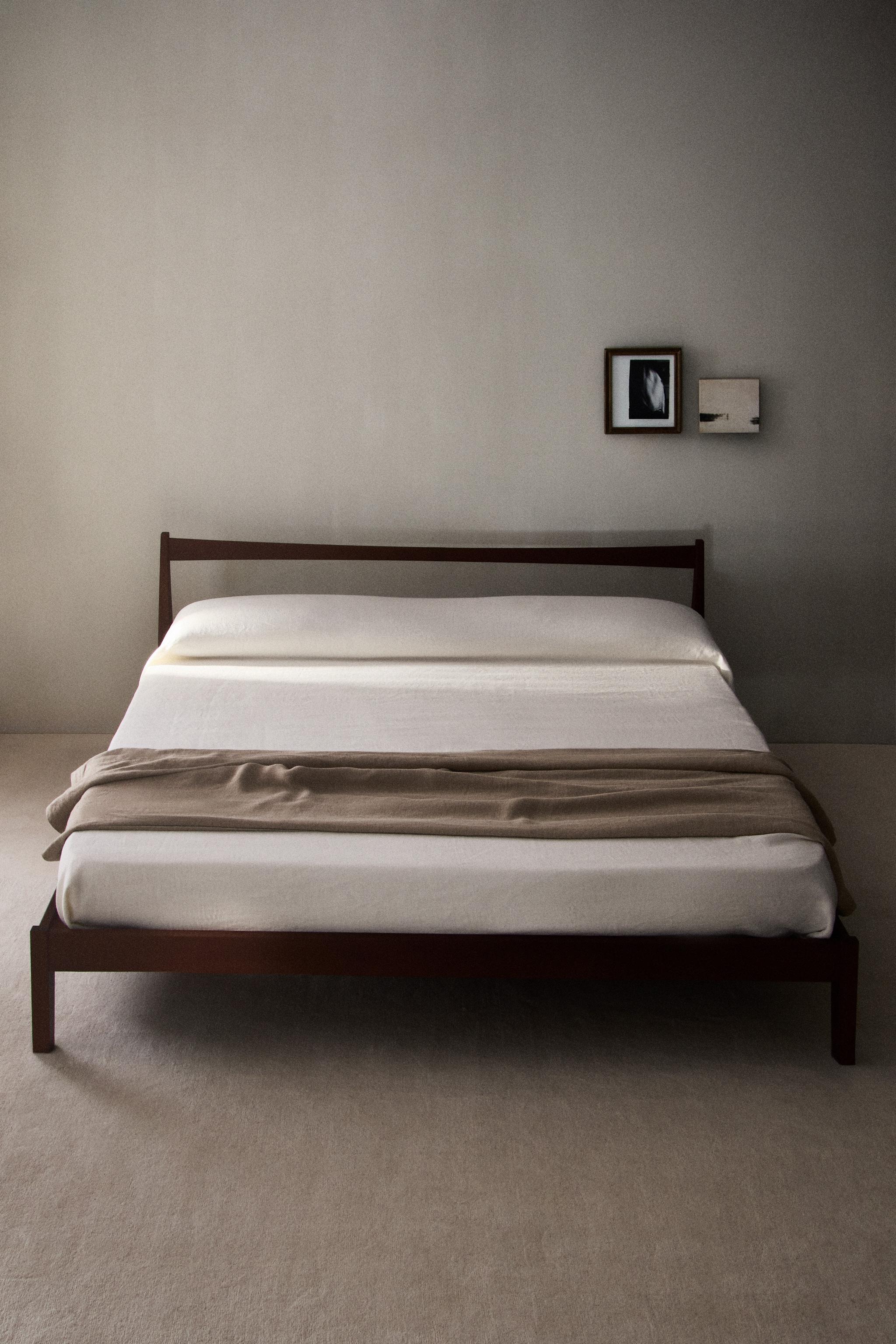 BED FRAME WITH HEADBOARD — Brown