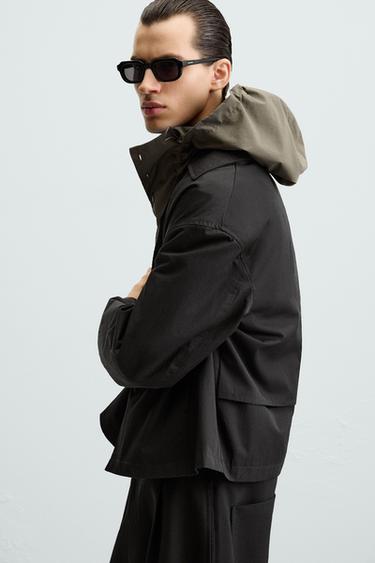 TRENCH CORTO TÉCNICO - Negro de Zara