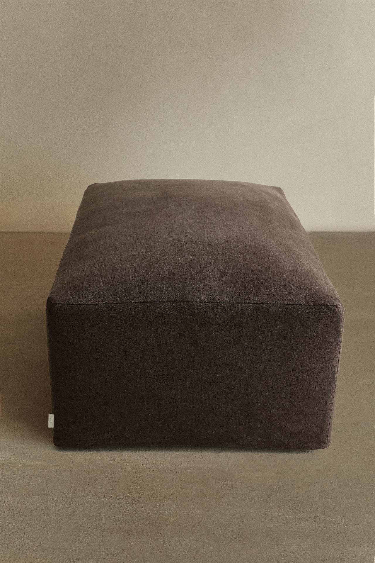 FOOTSTOOL WITH REMOVABLE WASHED LINEN COVER — Dark brown