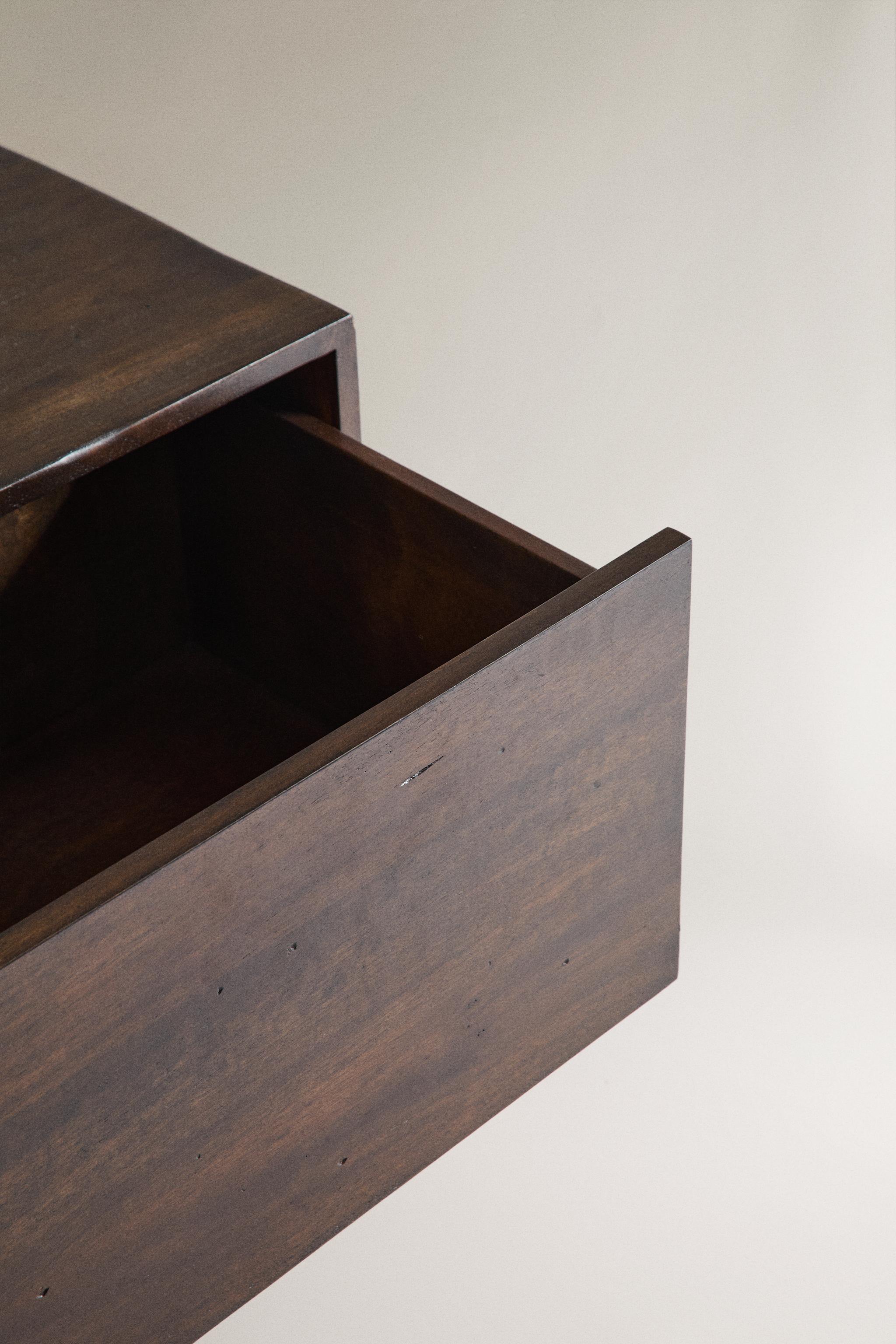 WOODEN CHEST OF DRAWERS