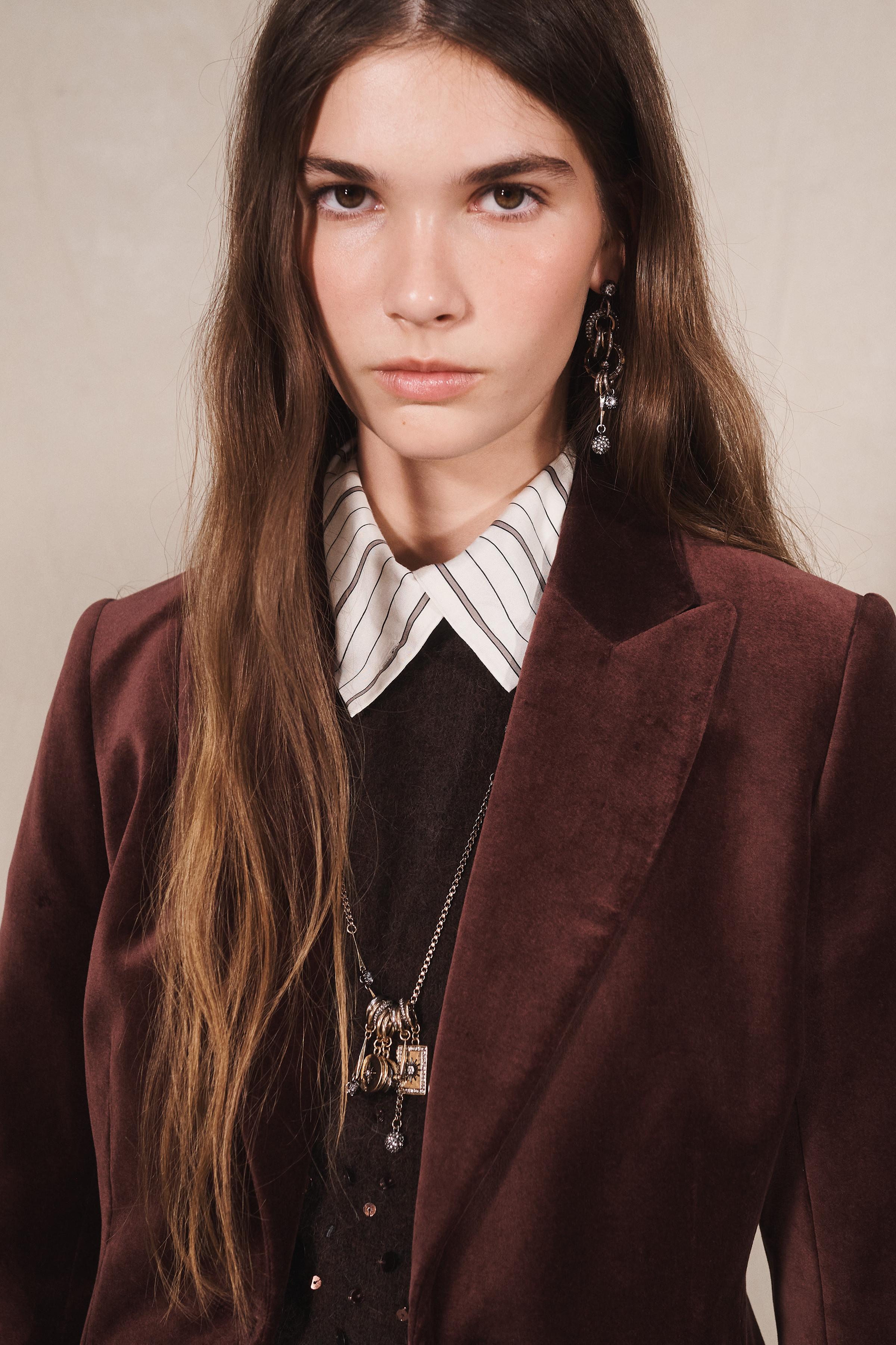 LIMITED EDITION VELVET BLAZER WITH JEWEL BUTTON