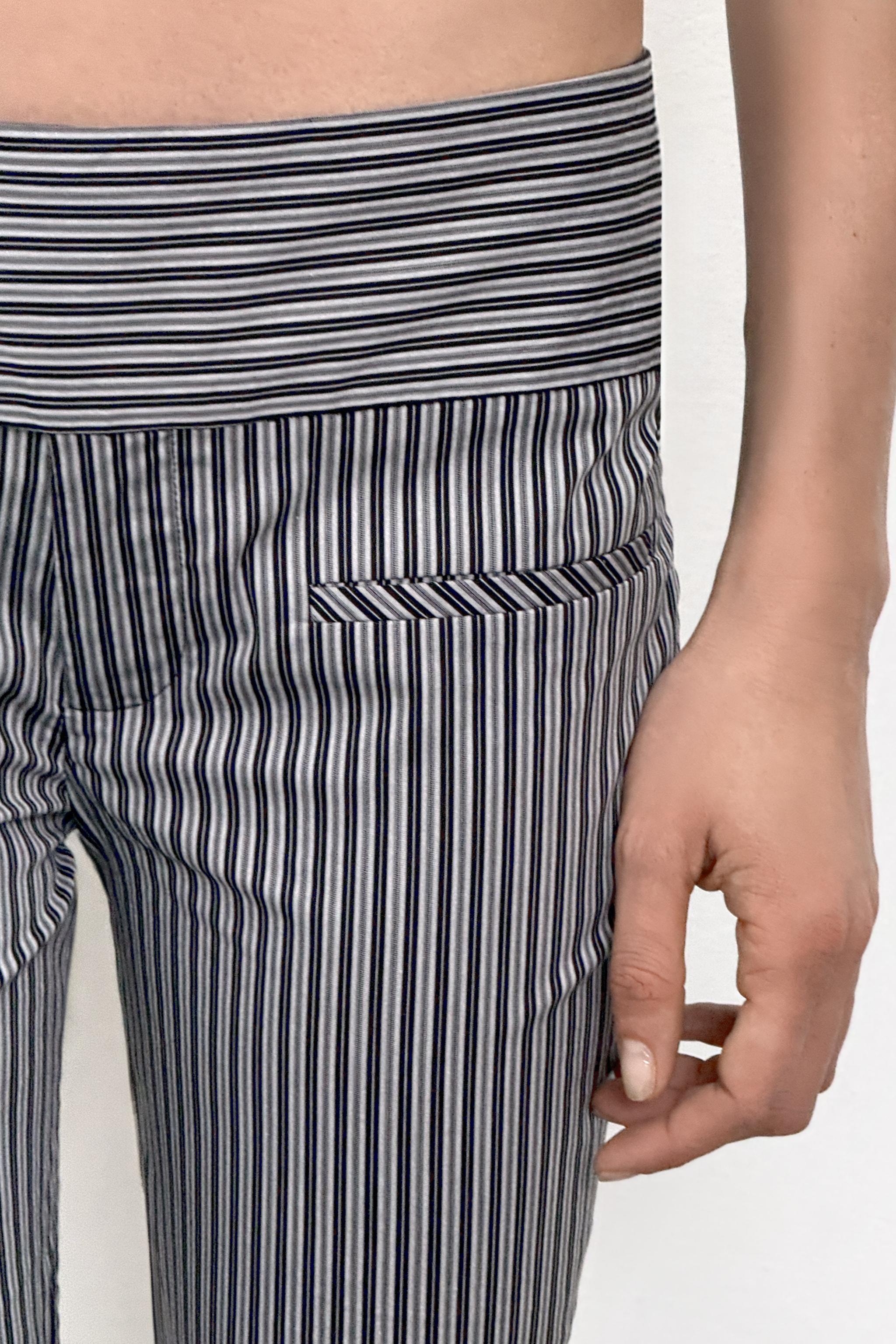 PANTALON FLARE À RAYURES