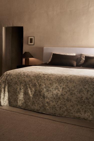 BETTBEZUG MIT BLUMENMUSTER - Beige von Zara