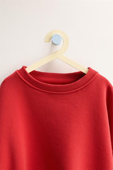 ZARA TIMELESS - SWEAT-SHIRT UNIE - Rouge de Zara - Image 2